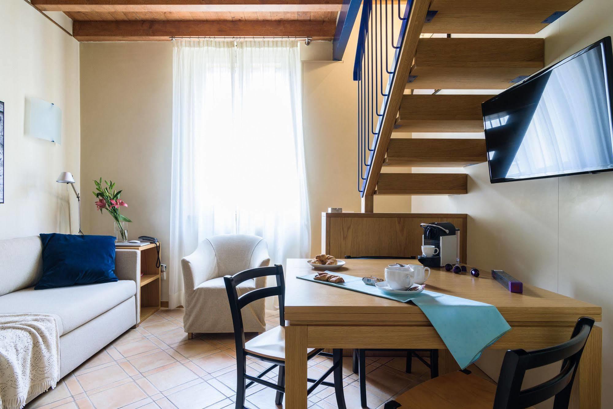 Ascanio Sforza - Suites & Apartments Milán Exteriér fotografie