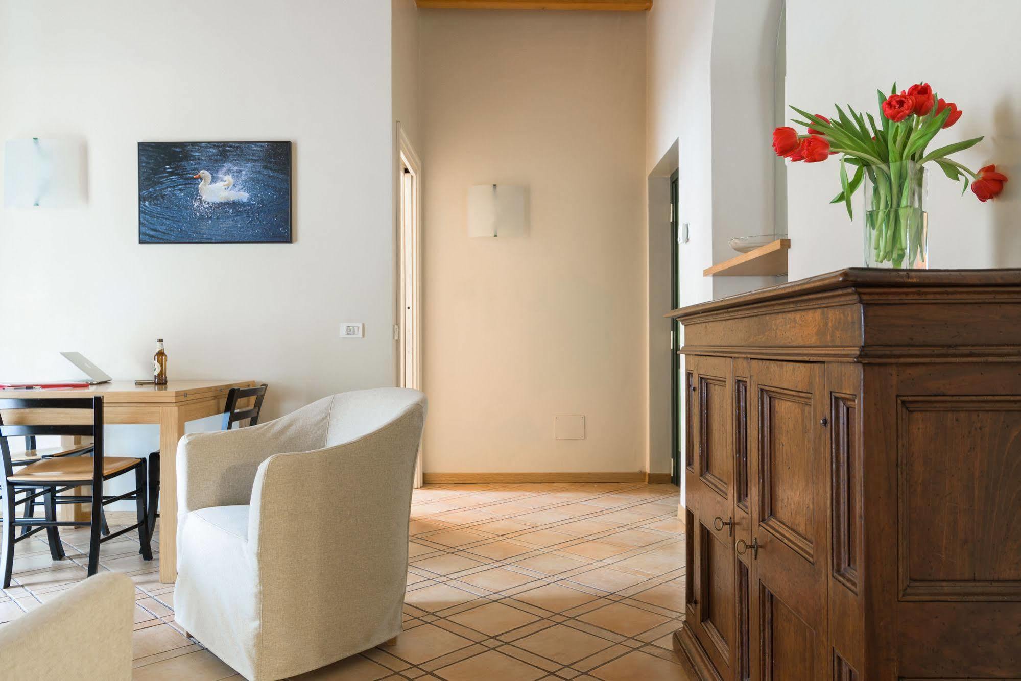 Ascanio Sforza - Suites & Apartments Milán Exteriér fotografie
